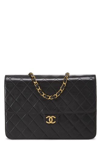 Chanel black quilted lambskin - black,