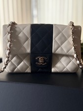 Chanel Classic Flapbag - Ivory