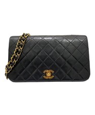 CHANEL Full Flap Matelassé 23