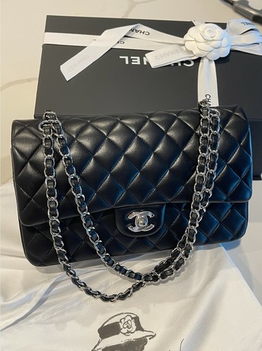 Chanel lambskin quilted medium - lambskin,