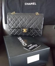 CHANEL Matelasse double flap